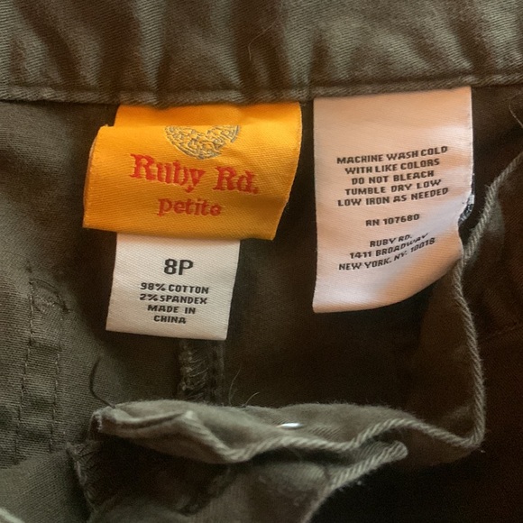 Green cargo pants. Ruby rd. Bought at thrift store, never wore. - Picture 3 of 3